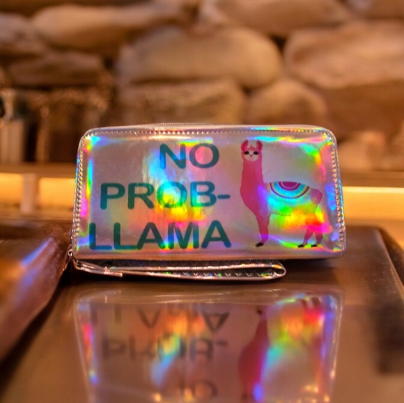 Wallet NO PROB-LLAMA iridescent silver wallet, catches the light Llama wristlet - Picture 3 of 4